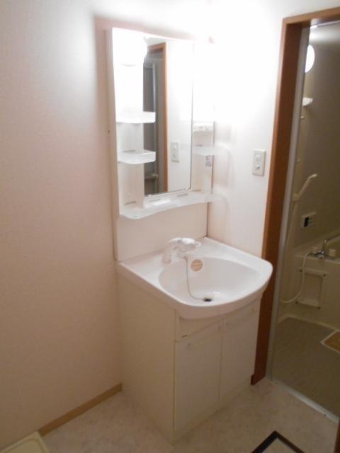 ルミエール清洲　Ａ（102） 部屋画像