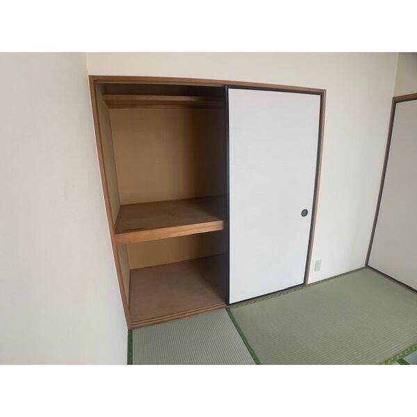 グランドヒルズ供米田2番館（302） 収納