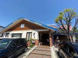 コメダ珈琲店鳥居通店：227m