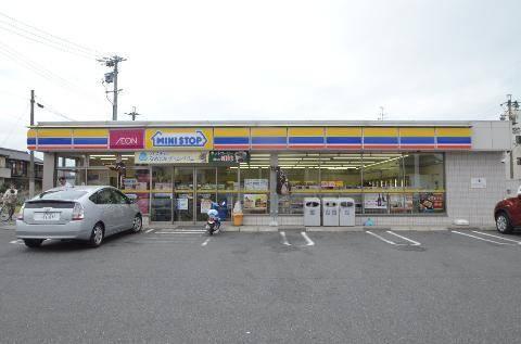 ミニストップ名古屋猪之越町店：496m