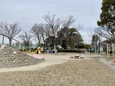高畑公園：642m