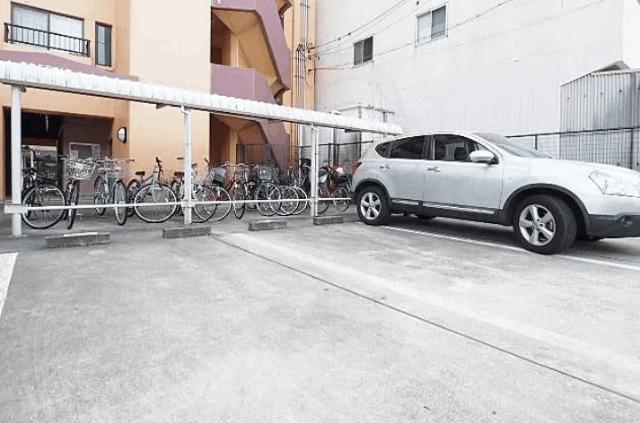 FREESIA（3B） 駐車場