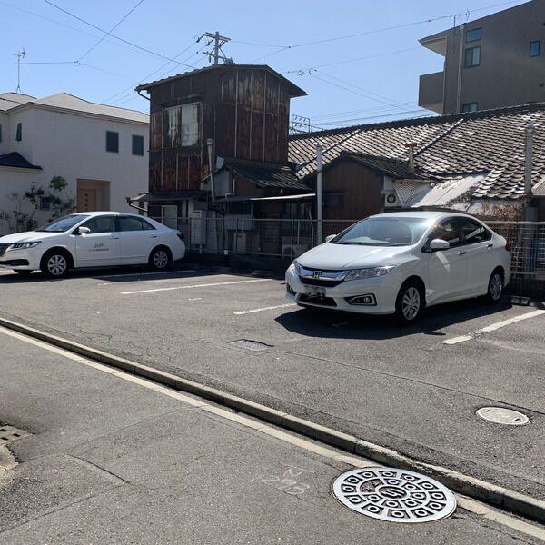 メゾン清須（101） 駐車場