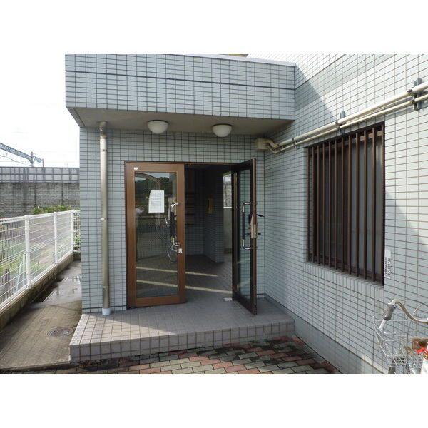 プロビデンス日比野（2C） エントランス