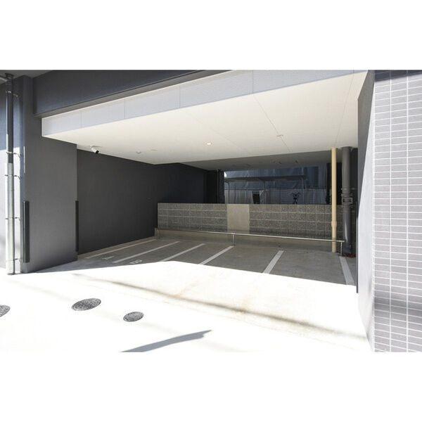 アドバンス名古屋アウリィ（0703） 駐車場