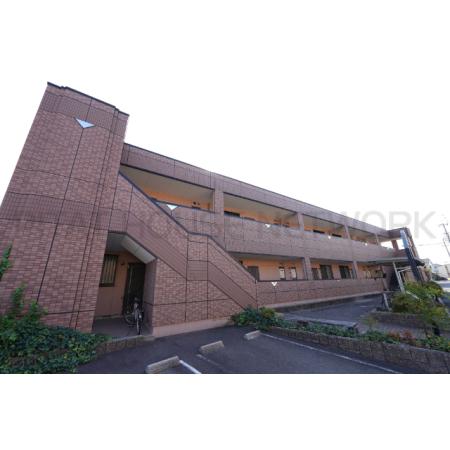 採光差し込む南向きリビングです☆