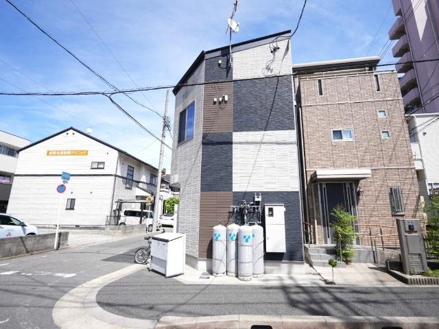 バステトこがね 外観