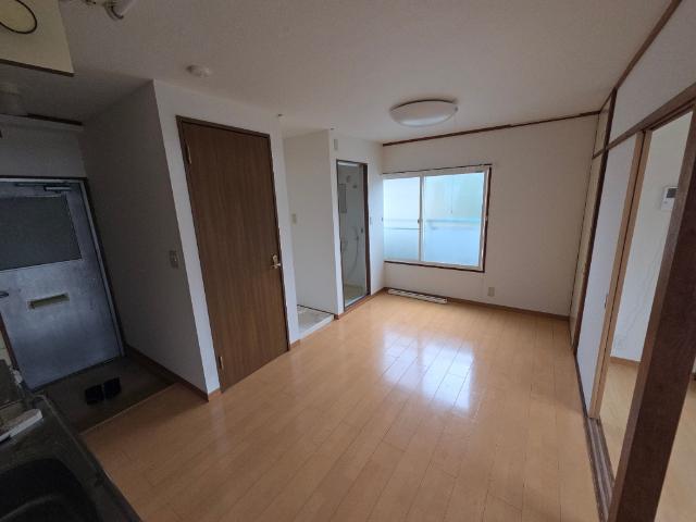 川崎市宮前区神木本町マンション リビング