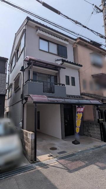 ハウスクリーニングもされており、即入居可能です