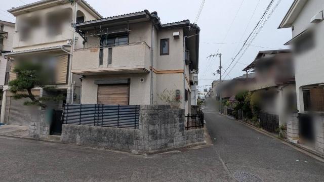 東側は公園の為、開放感有り