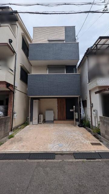 令和７年８月、リフォーム済み　南向きの屋上付き中古戸建