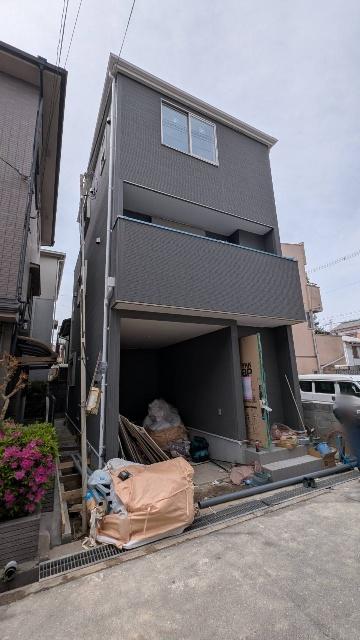 広々リビング約１８帖　対面式カウンターキッチン