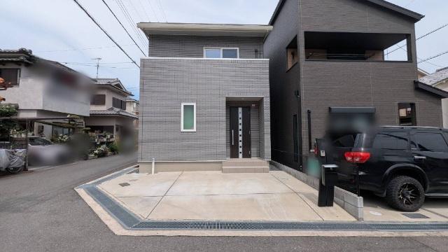 高槻市下田部町二丁目　築浅中古戸建 外観