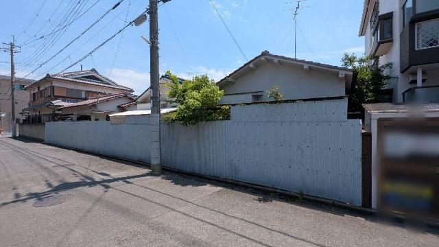 間口の広い整形地です