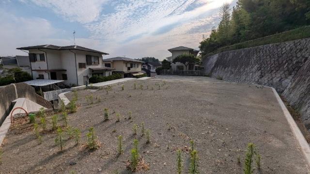 高槻市日吉台六番町　建築条件無し売土地　２号地 土地
