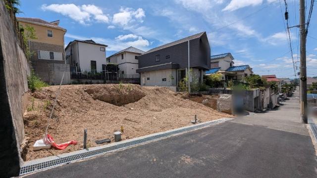 高槻市安岡寺町三丁目　建築条件無し売土地　１号地 土地