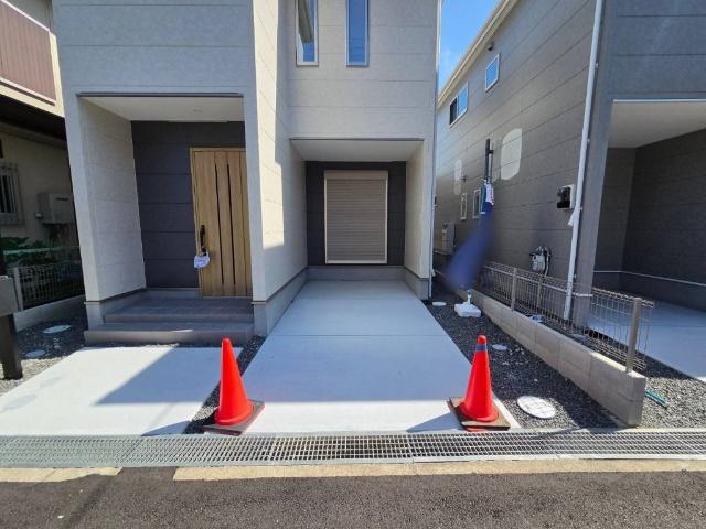 高槻市大和一丁目　新築戸建　２号地 駐車場