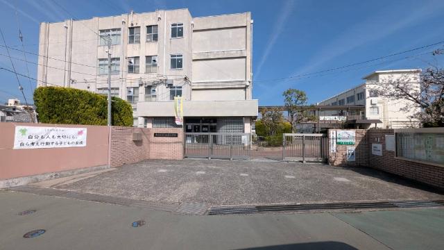 高槻市立如是小学校