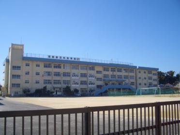 市川市立下貝塚中学校：1106m