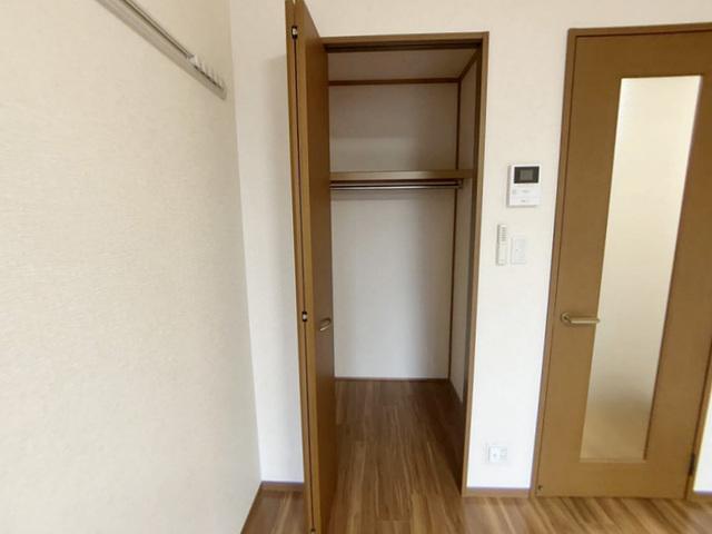 サンステージ東通（205） 収納