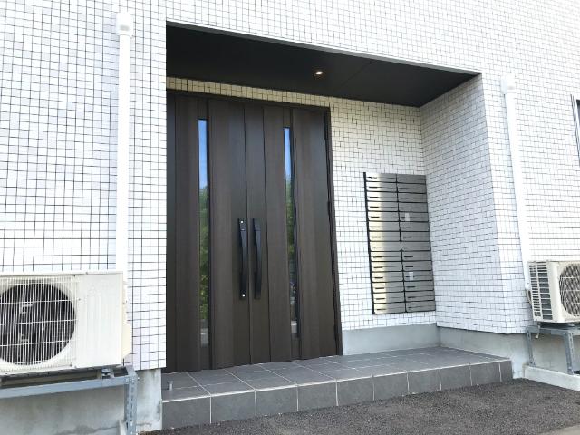 ラフィネ千秋城下町（210） エントランス