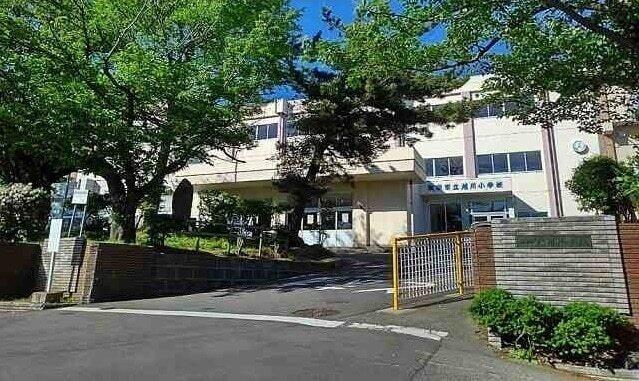 秋田市立旭川小学校：350m