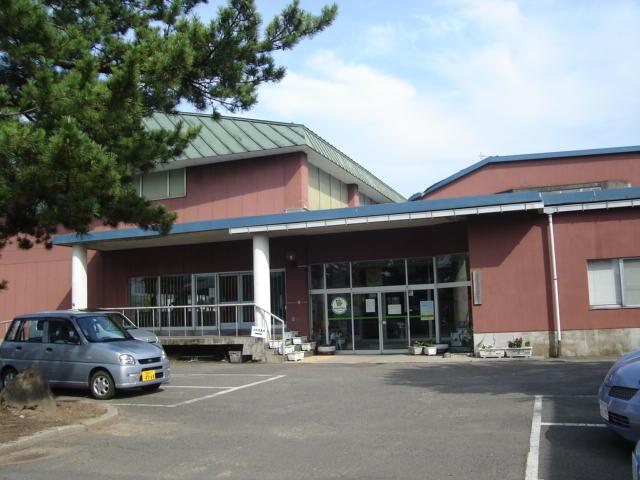秋田市立飯島小学校：810m