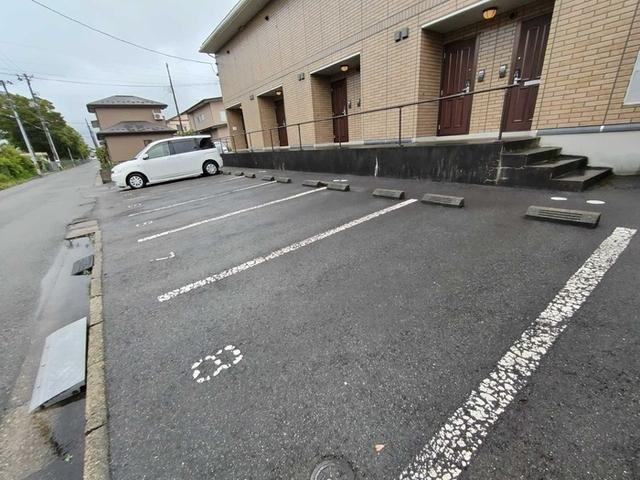 シャルマン・ハイム（103） 駐車場