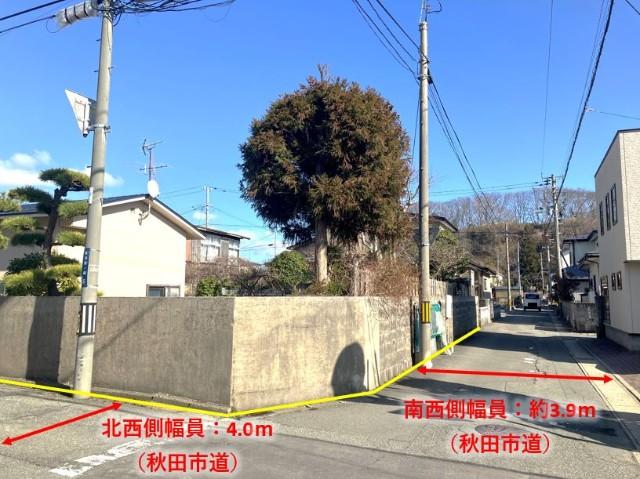 目の前に公園が広がる子育てに優しい立地！