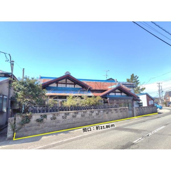 間口はゆとりの約21.8ｍ