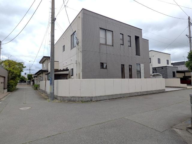 保戸野エリアの北西角地！
