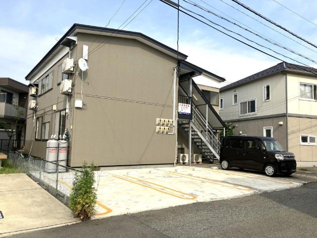 秋田市手形からみでん　中古アパート 外観