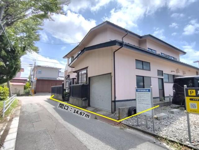 保戸野鉄砲町街区公園が向かいにあります！