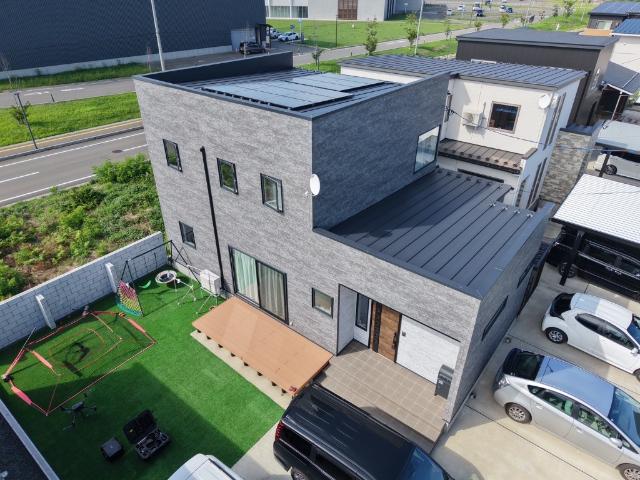 広々とした庭付きの中古住宅