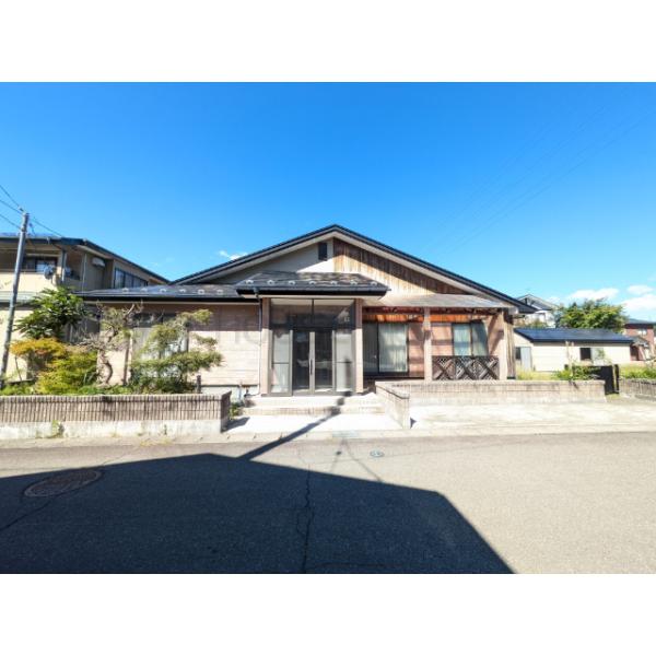 126坪の広々とした敷地