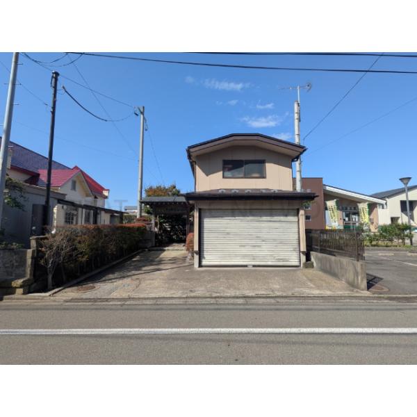 秋田県秋田市南通亀の町