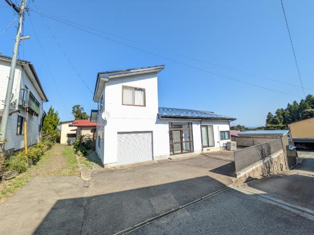 車庫1台分駐車スペースあり