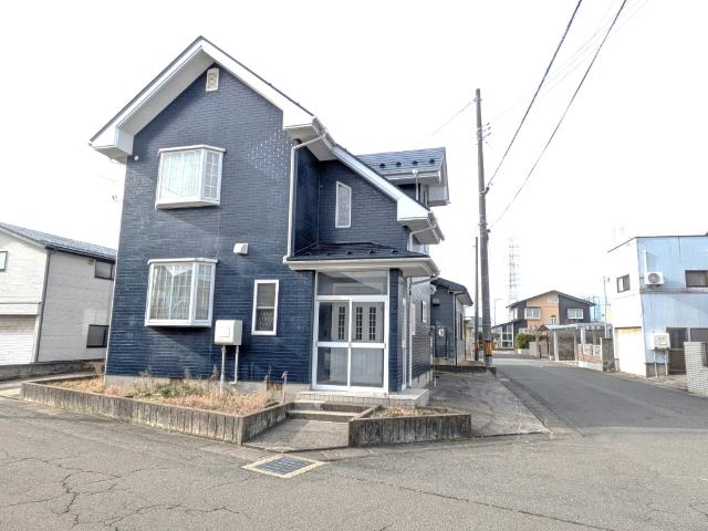 屋根・外壁塗装工事・玄関タイル貼替のリフォーム済！