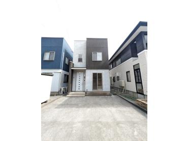 駐車スペースには4台駐車が可能です