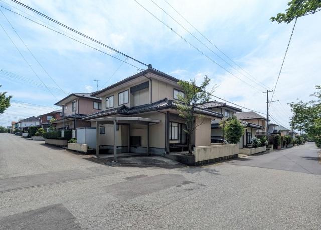 西側幅員10ｍと北側幅員6ｍの角地