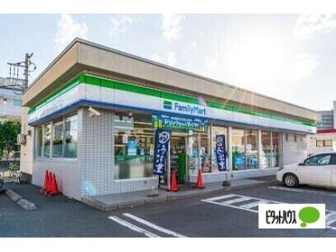 ファミリーマート札幌ドーム前店：362m