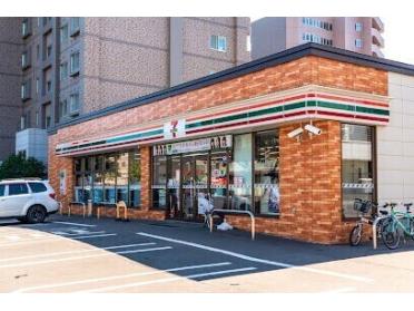 セブンイレブン札幌北21条東15丁目店：76m