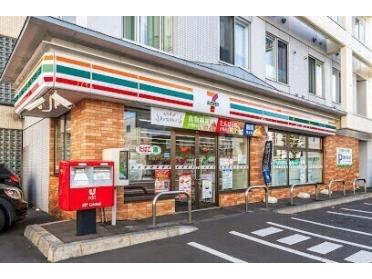 セブンイレブン札幌北35条店：320m