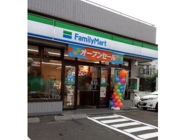 ファミリーマート札幌北22条東18丁目店：137m