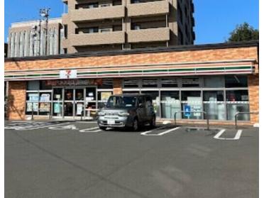 セブンイレブン札幌北15条東1丁目店：151m