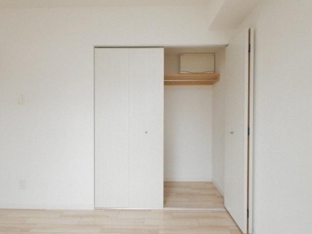 リュクス元町（305） 収納