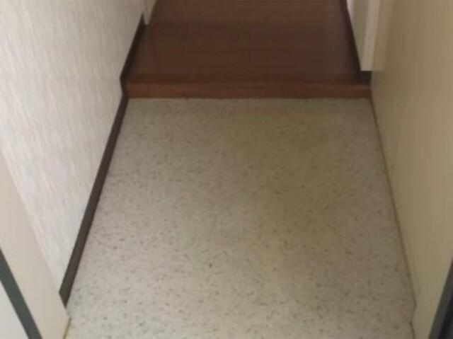 インターナショナルビル（405） 玄関