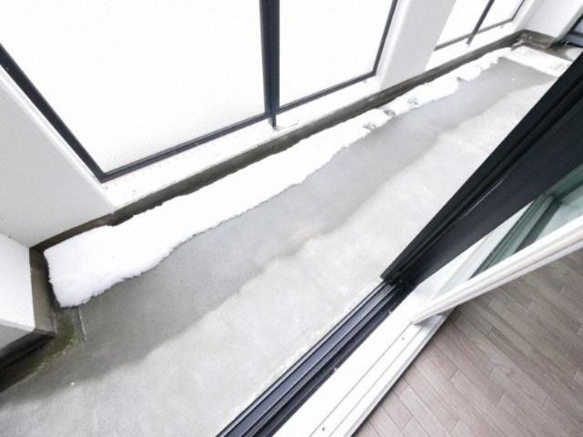 リベル元町（707） バルコニー