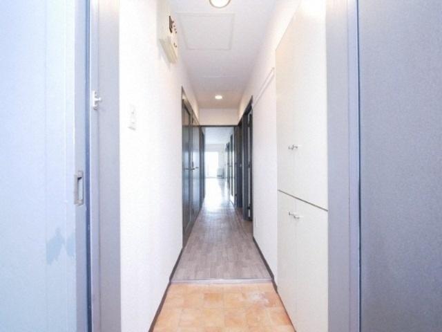 リベル元町（707） 玄関