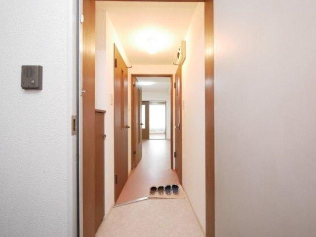 レジデンス高石（302） 玄関